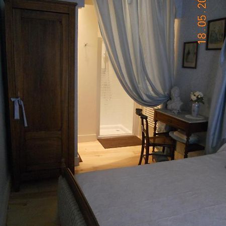 Les Drapiers De Villenouvelle Montauban Room photo