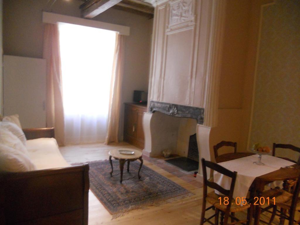Les Drapiers De Villenouvelle Montauban Room photo